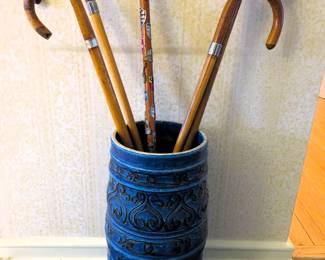 Bitossi floor vase by Aldo Landi