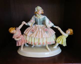 Dresden mother & children porcelain