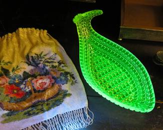 Uranium glass fish tray