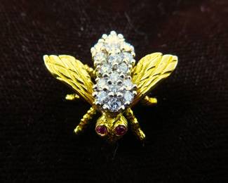 18K gold & diamond bee brooch