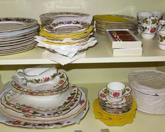 Royal Worcester "Virginia" China set