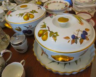 Royal Worcester Evesham casserole dishes