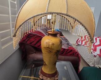 Eye catching fine porcelain collection 