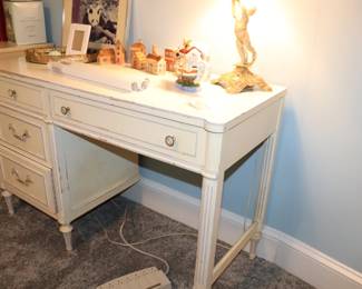 Thomasville French Provincial Bedroom Set