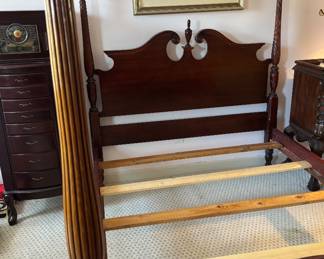 Available on the ONLINE PreSale: www.estatesales.net/NC/Huntersville/28078/marketplace/79426