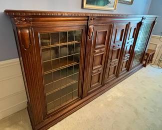 Available on the ONLINE PreSale: www.estatesales.net/NC/Huntersville/28078/marketplace/79426