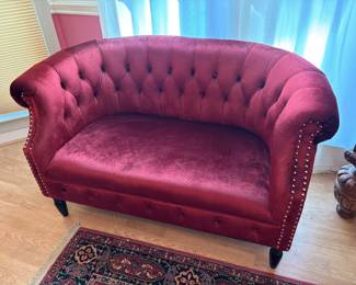 Available on the ONLINE PreSale: www.estatesales.net/NC/Huntersville/28078/marketplace/79426