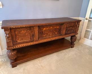 Available on the ONLINE PreSale: www.estatesales.net/NC/Huntersville/28078/marketplace/79426