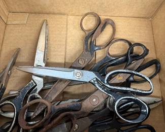 Lot of Vintage Shears