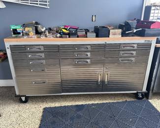 UltraHD seville classics workbench