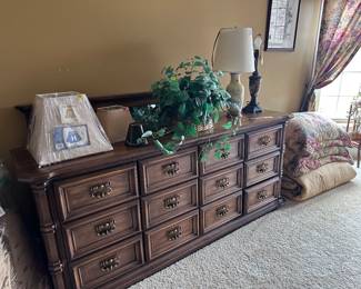 6 drawer dresser with mirror