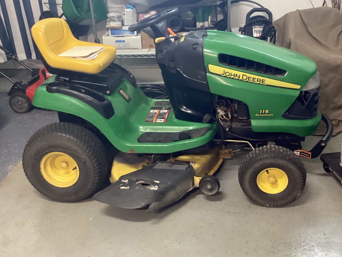 John Deere riding mower