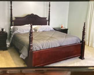 King size 4 post bed
