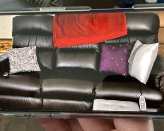 Reclining sofa