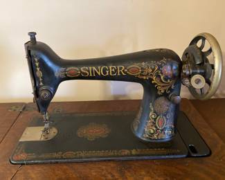 Singer Sewing Machine from 1919