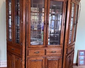 3 piece china cabinet with lights and mirrors