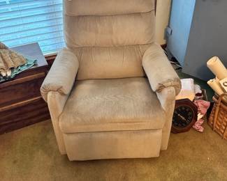 Lazy boy recliner 