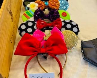 8 Disney Ears