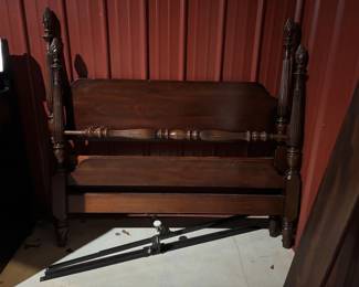 Antique full size bed