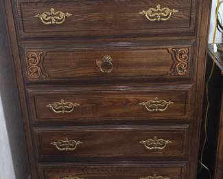 5 Drawer Chester Drawer 