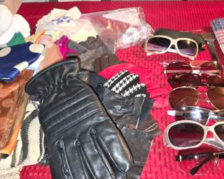 Ladies Glasses - Gloves - Hats