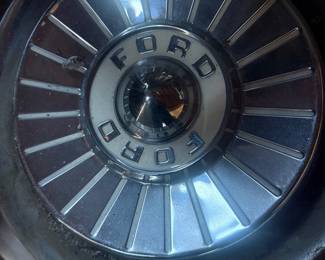 Ford Fairlane Hubcaps