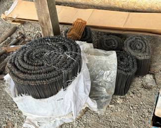 DOUBLE LOOP REBAR WIRE TIES