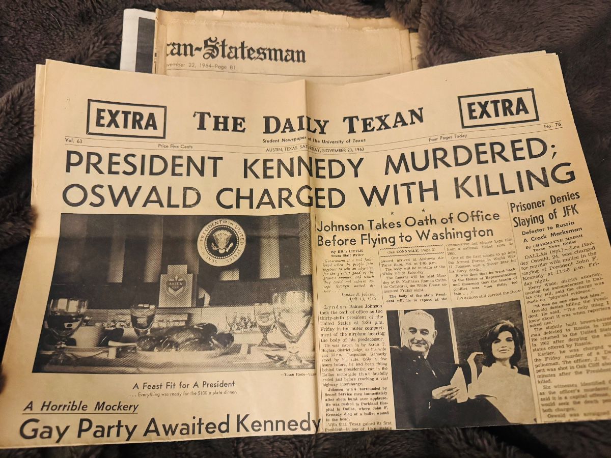 One of several newspapers, extas/ magazines on JFK 