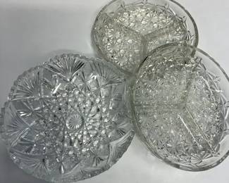 pressed glass serving bowls with a starburst daisy and button design