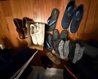 Size 7 sketchers and other shoes