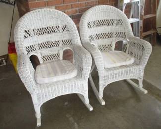 White Barrel-Back Whicker Rockers