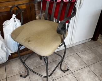 Single iron leg swivel barstool