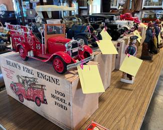 Fire Truck Decanters - EMPTY!!!