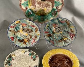 A selection of vintage and antique majolica pottery plates 