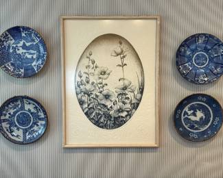 4 vintage Asian blue and white scenic dishes in wall hanging frames, and a decorative botanical framed art print featuring a floral illustration