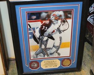 Patrick Roy Retirement Picture pin and medallion 