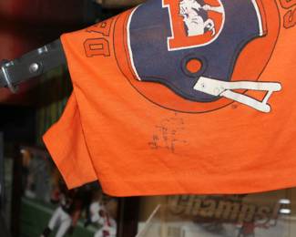 Signed toddles Broncos shirt