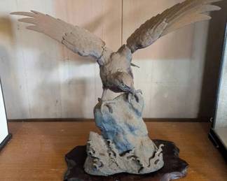 EBE021 - Vintage Japanese Iron Eagle 