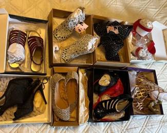 EBE263 Brand Name Size 7 Women’s Shoes 