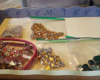 EBE066- Vintage Costume Jewelry Necklaces