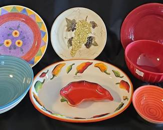 EBE137 - Colorful Plates, Platters and Bowls 