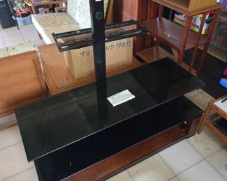 EBE086 - TV Stand