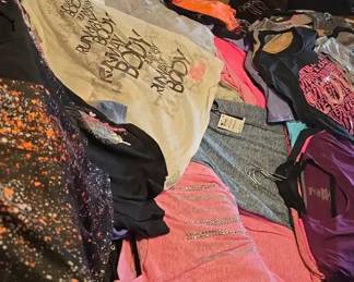 EBE209 - Women's Athletic Tops