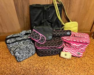 EBE121 Caboodles Makeup Bags! 