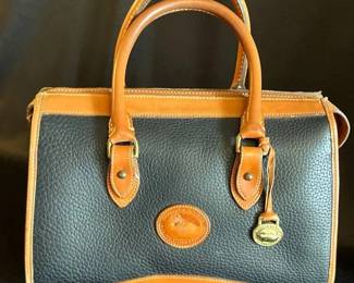 EBE109 Vintage Dooney and Bourke Black Pebble Grain Leather Bag