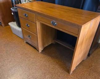 EBE069 - 4-Drawer Wooden Desk