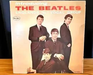 EBE056 Original 1964 Vinyl Record: Introducing… The Beatles! 