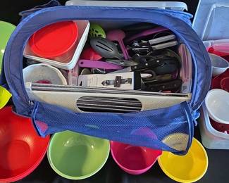 EBE270 - Large Lot Of Kitchenware 