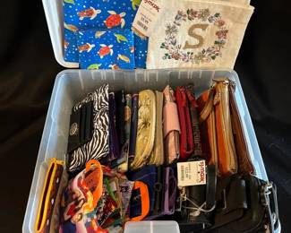EBE113 Huge Container Of Wallets & Small Bags! 