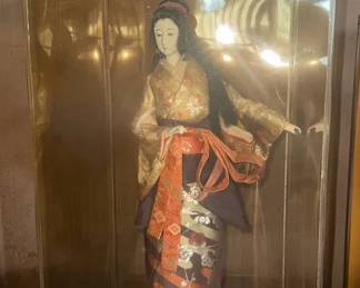 EBE002 Traditional Japanese Doll